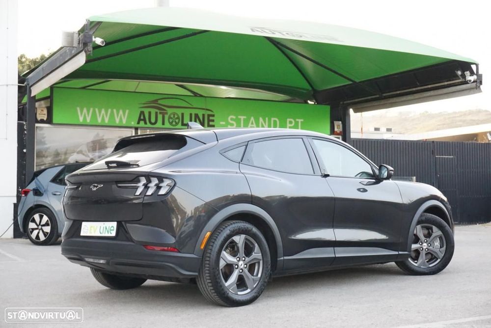 Ford Mustang Mach-E Alargada - 11