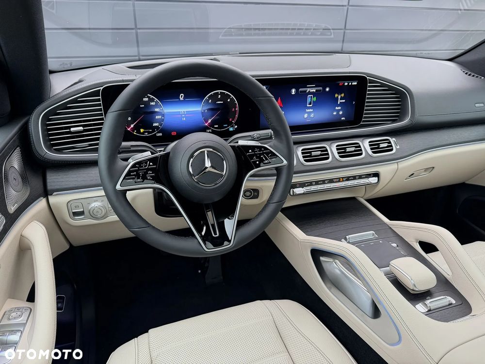 Mercedes-Benz GLE - 12