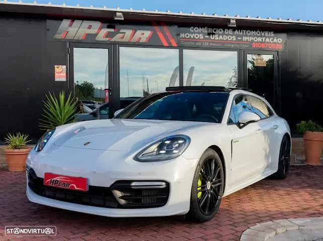 Porsche Panamera Sport Turismo - 11