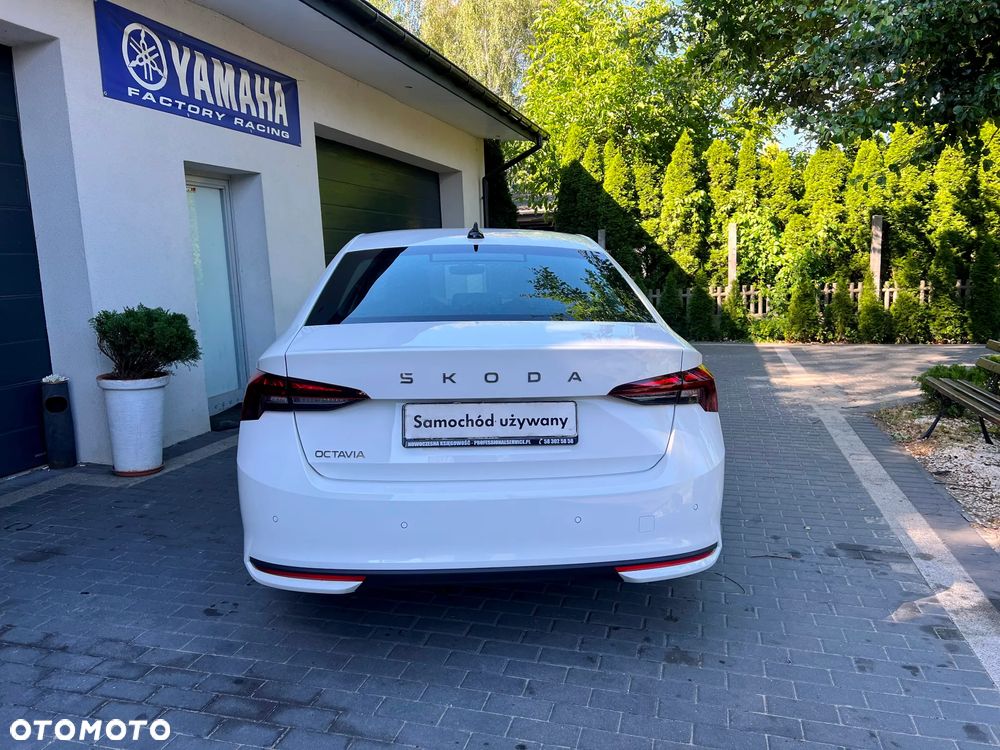 Skoda Octavia 1.5 TSI Edition 130 Essence - 12