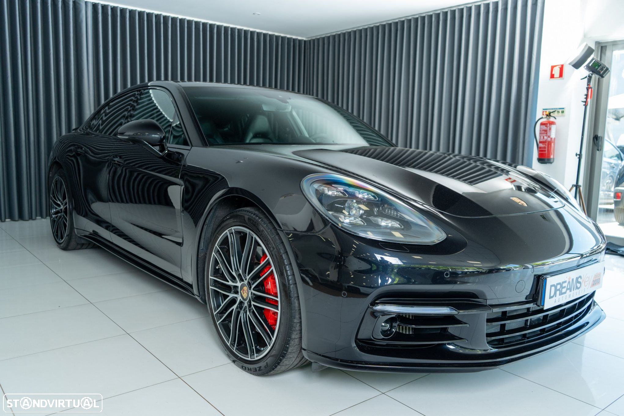 Porsche Panamera 4 E-Hybrid - 9