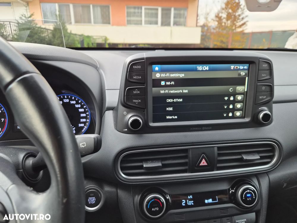 Hyundai KONA - 32