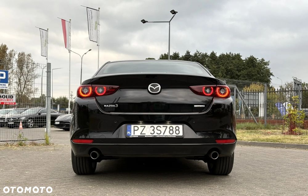 Mazda 3 - 8