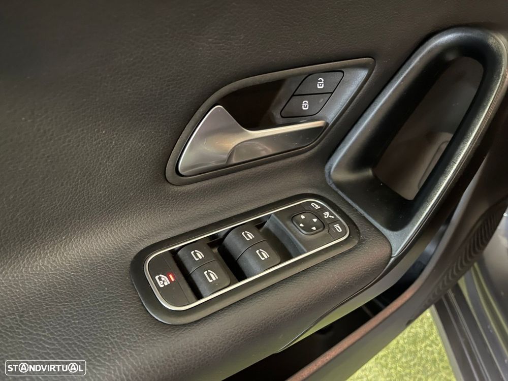 Mercedes-Benz CLA 250 e Shooting Brake Style Plus - 32