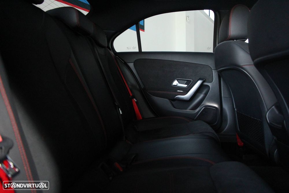 Mercedes-Benz A 35 AMG 4Matic Speedshift DCT 7G - 31
