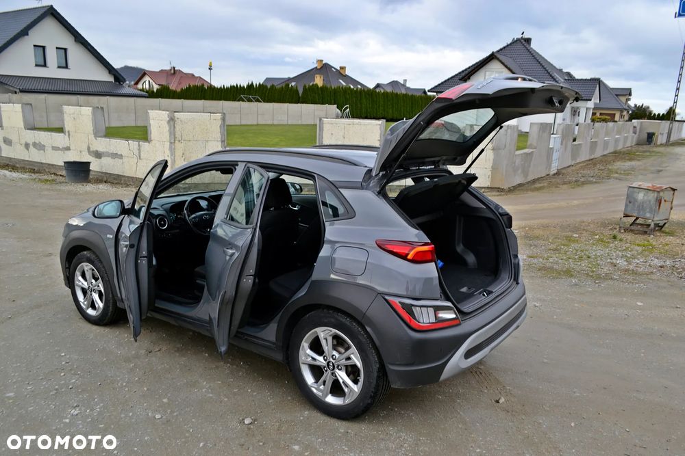 Hyundai Kona - 11