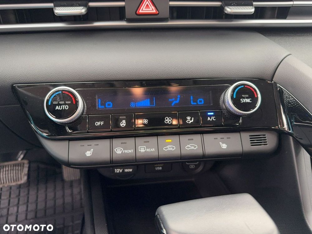 Hyundai Elantra - 21