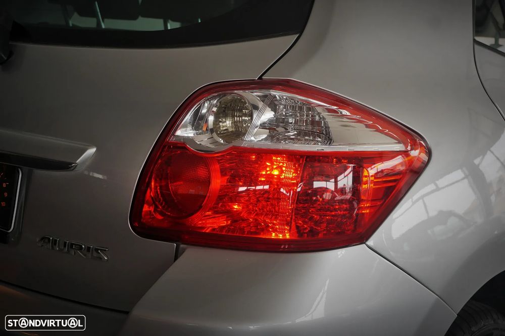 Toyota Auris 1.33 VVT-i ACtive+AC - 25