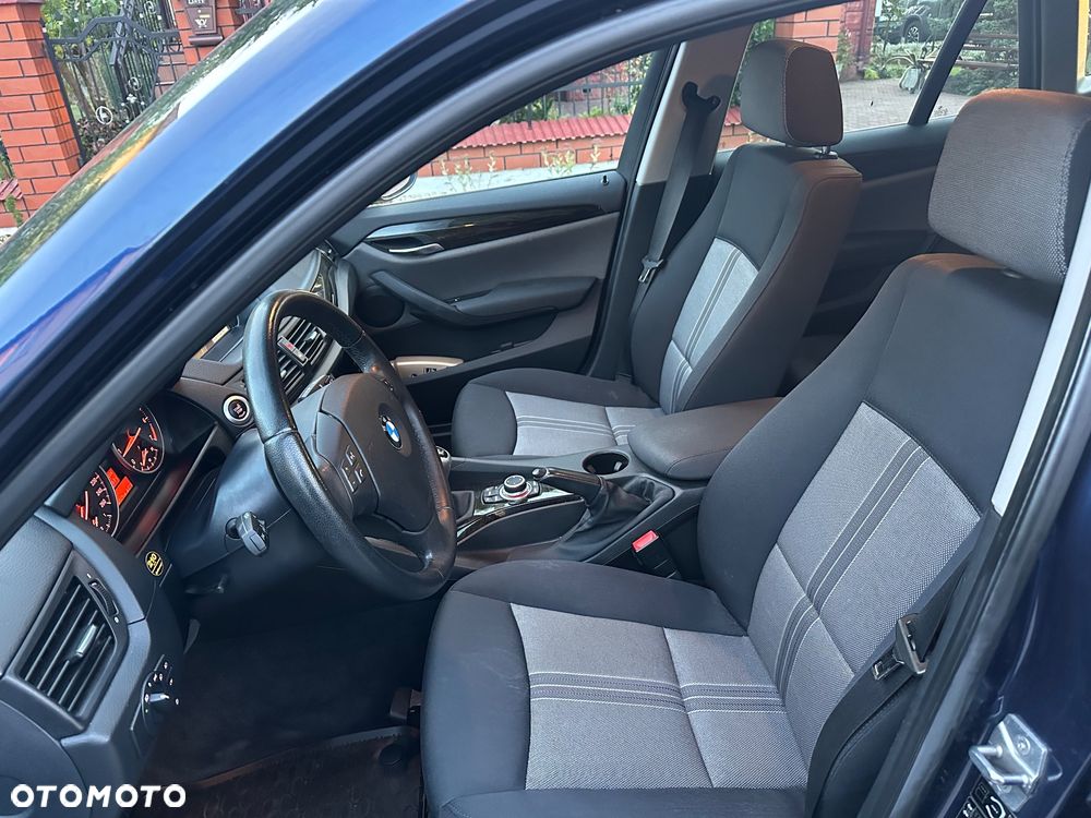 BMW X1 sDrive18i Sport Line - 22