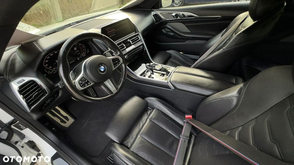 BMW Seria 8 M850i xDrive - 15