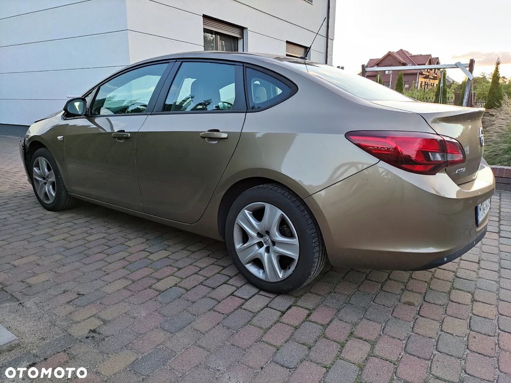 Opel Astra 1.6 Edition - 8