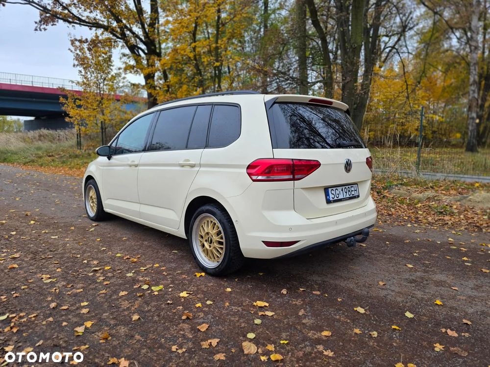 Volkswagen Touran 2.0 TDI DPF DSG Cup - 6