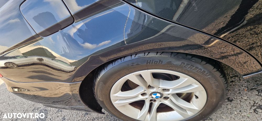 BMW Seria 3 318i - 12