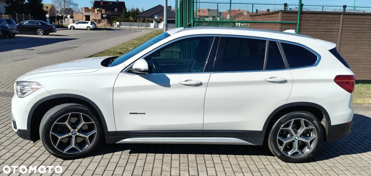 BMW X1 xDrive25i Sport Line - 6