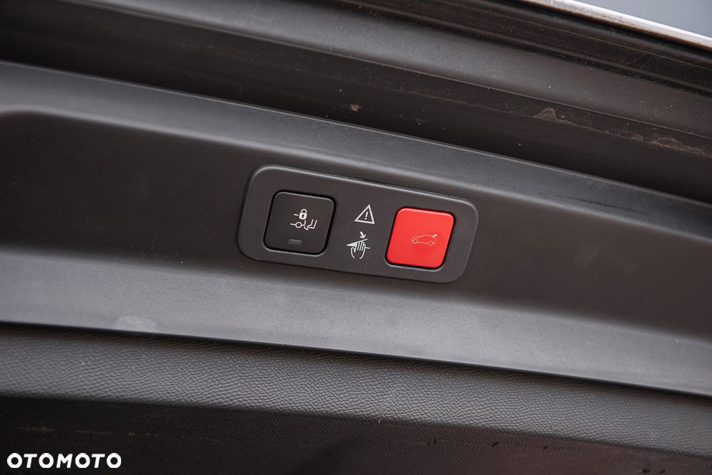 Peugeot 5008 BlueHDi 180 EAT6 GT - 32