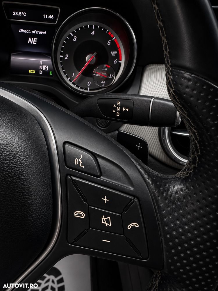 Mercedes-Benz GLA - 13