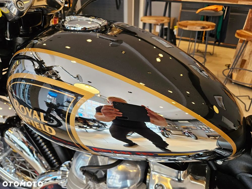 Royal Enfield Classic - 5