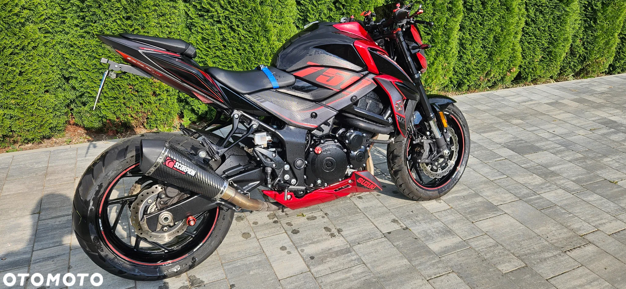 Suzuki GSX - 3