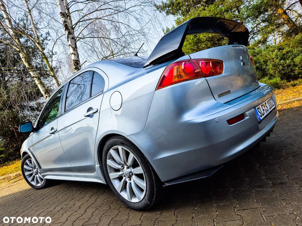 Mitsubishi Lancer 1.8 Intense - 2