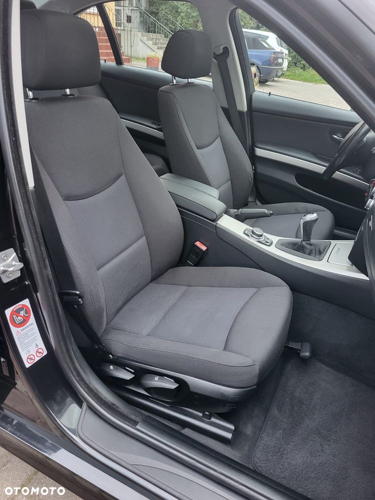 BMW Seria 3 318i Edition Sport - 18