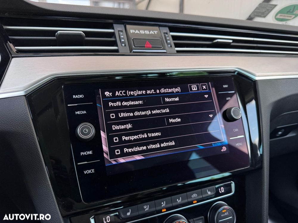 Volkswagen Passat - 28