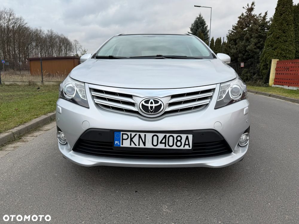 Toyota Avensis Touring Sports 1.8 Business Edition - 30
