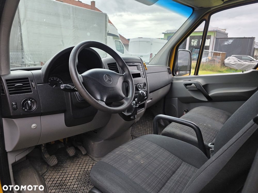 Mercedes-Benz Sprinter - 6