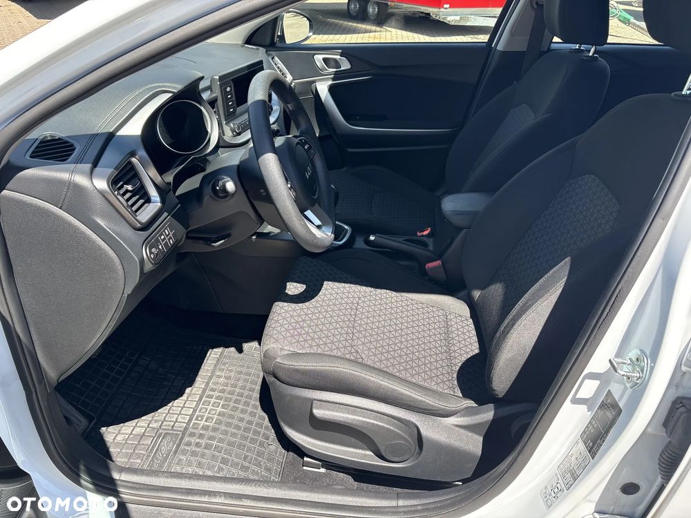 Kia Ceed 1.0 T-GDI S - 10