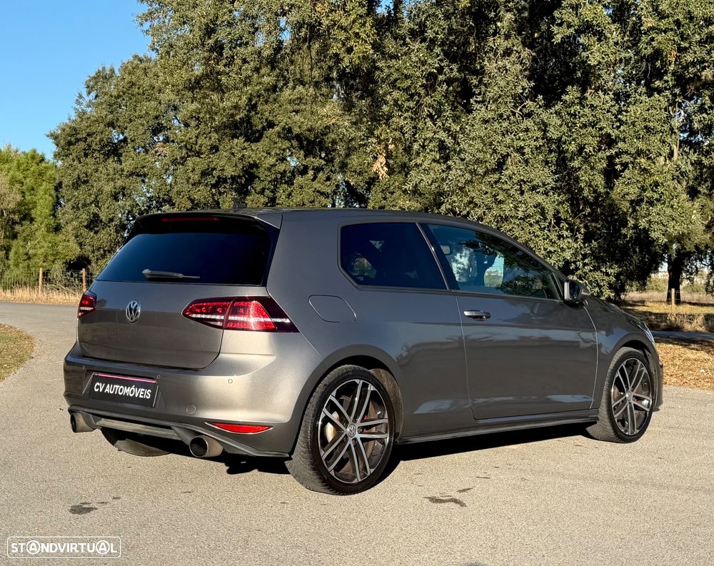 VW Golf 2.0 TDI GTD - 5