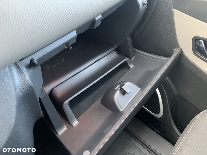 Renault Trafic L2H1 2,9t Pack Clim - 32