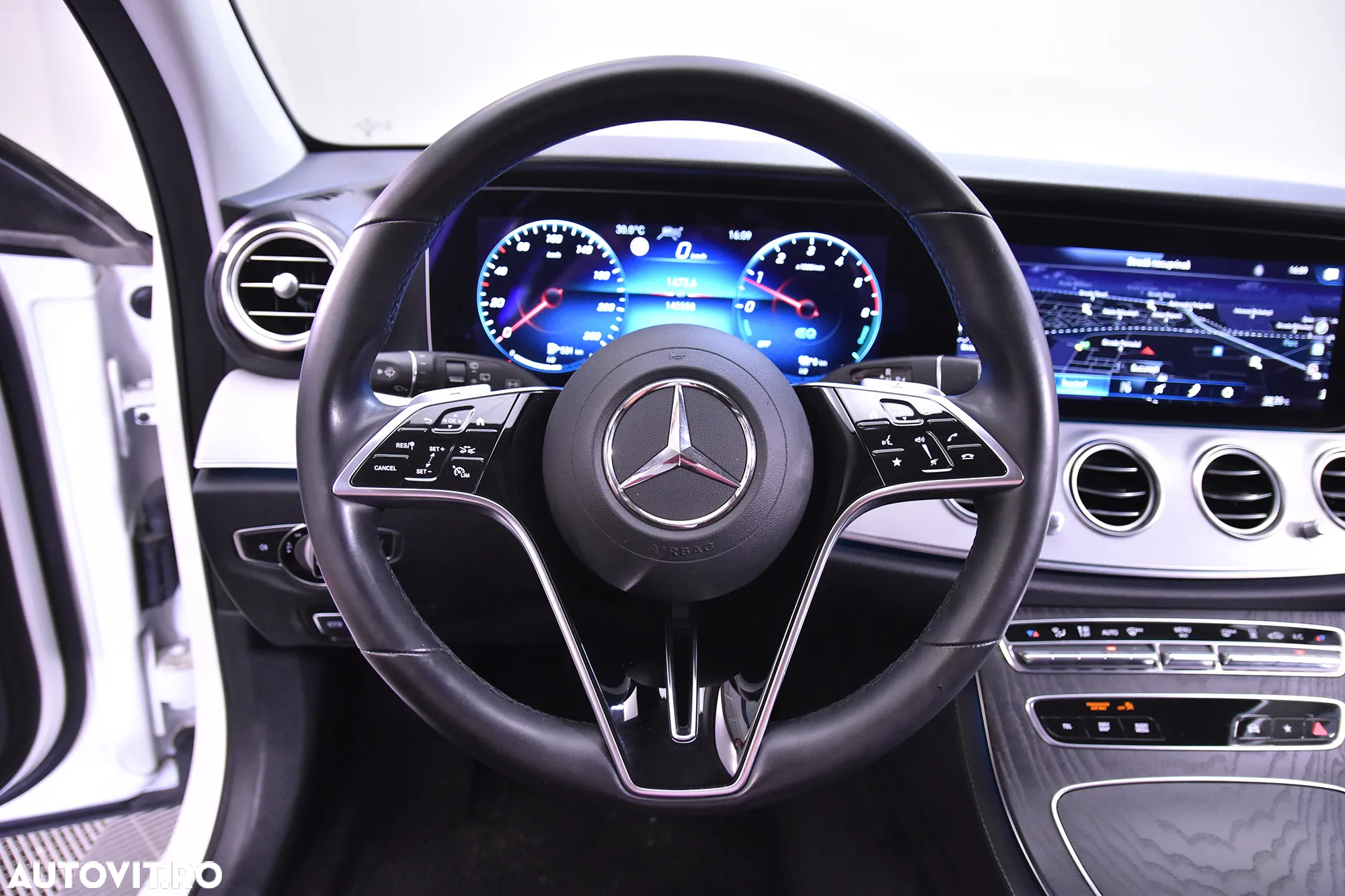 Mercedes-Benz E 300 Hybrid de T-Modell Aut. - 16