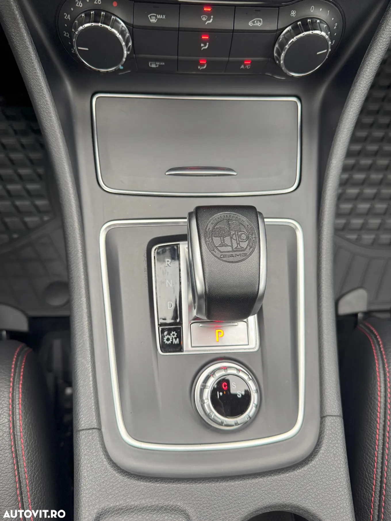Mercedes-Benz A AMG 45 4Matic AMG Speedshift 7G-DCT - 15