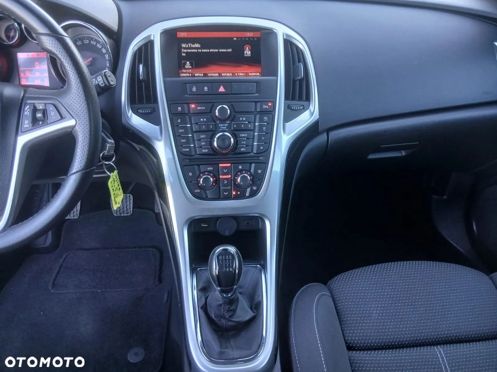 Opel Astra 1.4 Turbo Cosmo - 25