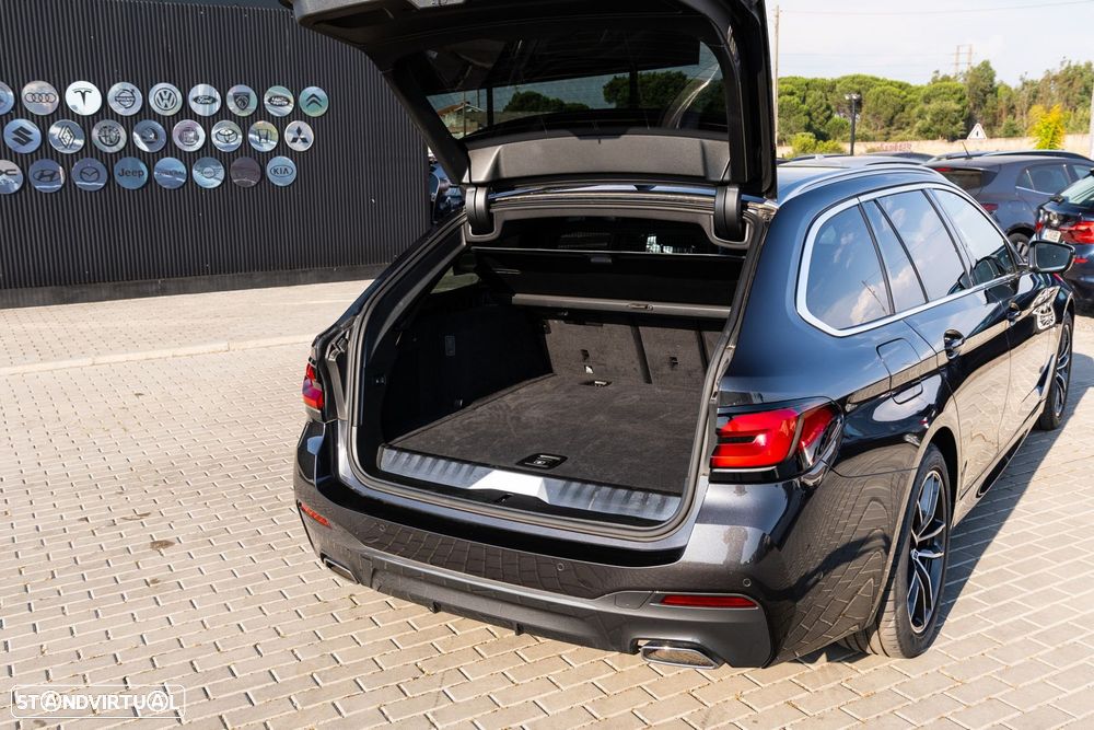 BMW 530 e Pack Desportivo M - 10