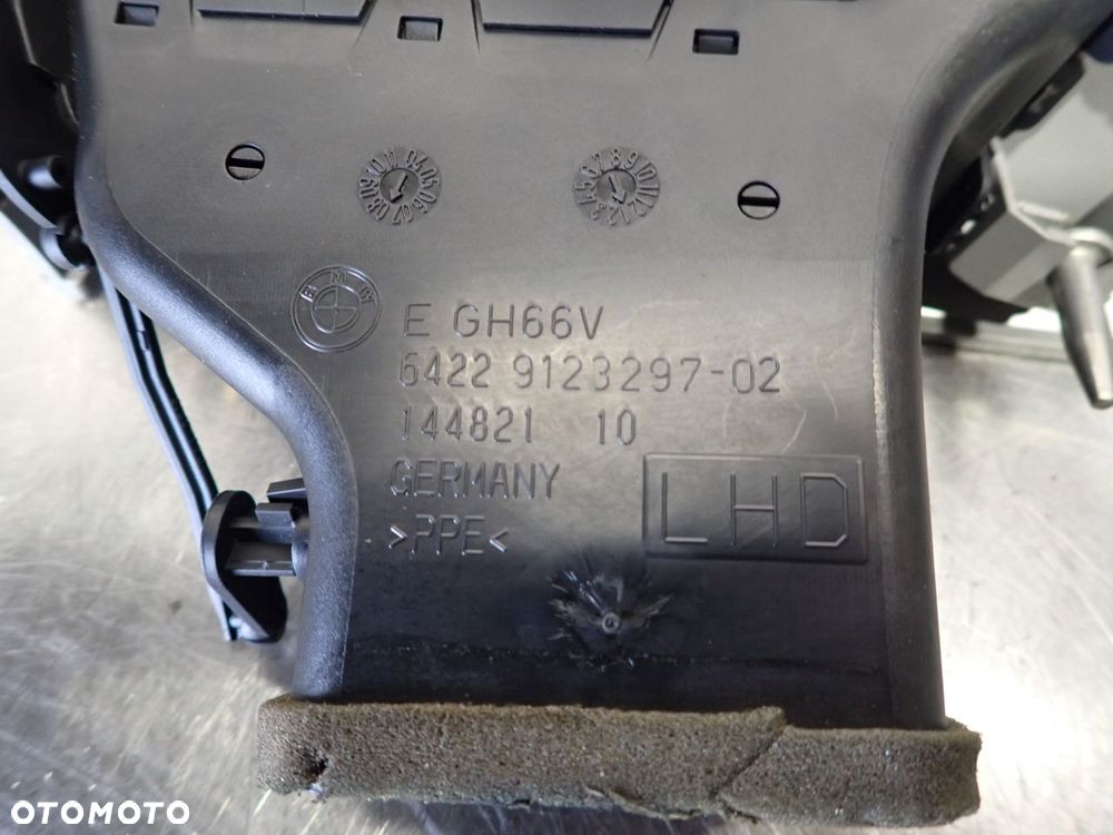 KRATKA NAWIEWU BMW E91  9123297 - 3