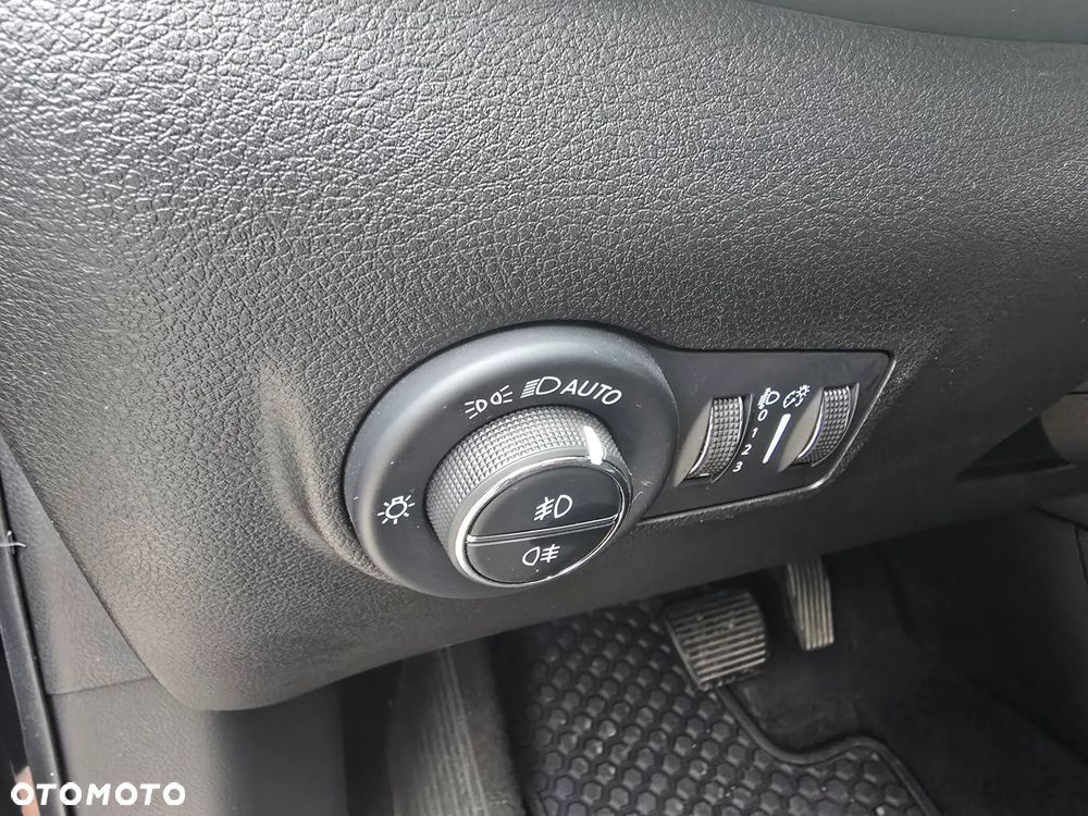 Jeep Compass 1.5 T4 mHEV Altitude FWD S&S DCT - 19