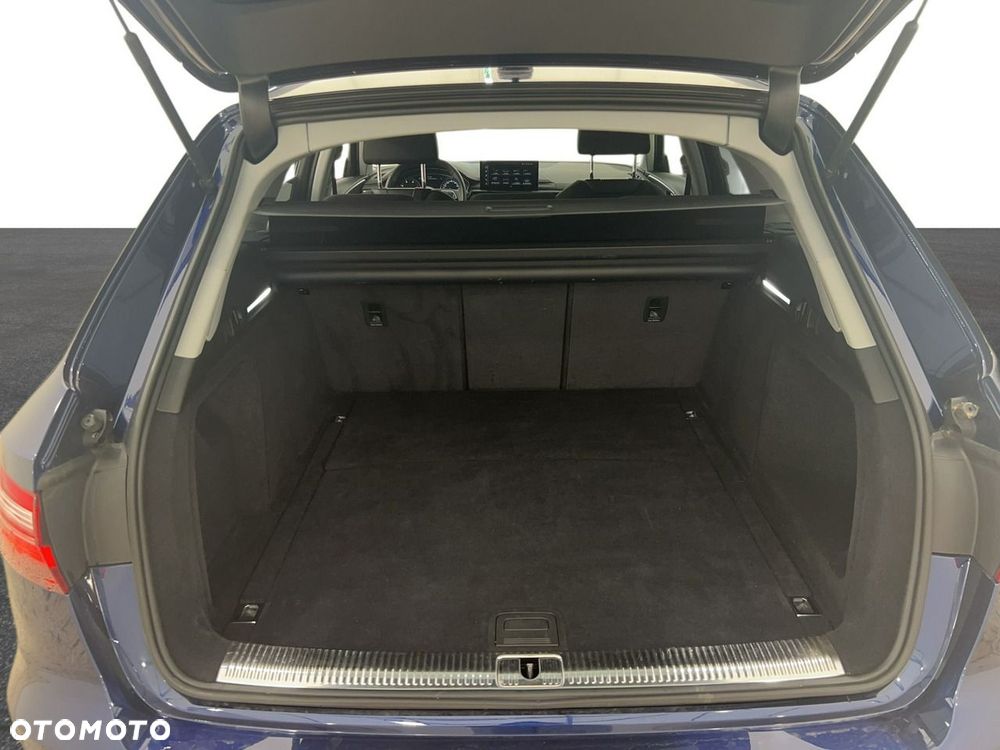 Audi A4 Avant - 11