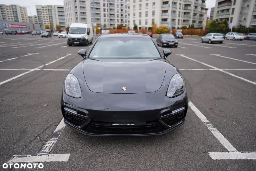 Porsche Panamera Turbo - 2