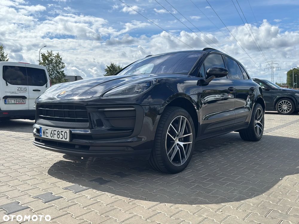Porsche Macan Standard - 1