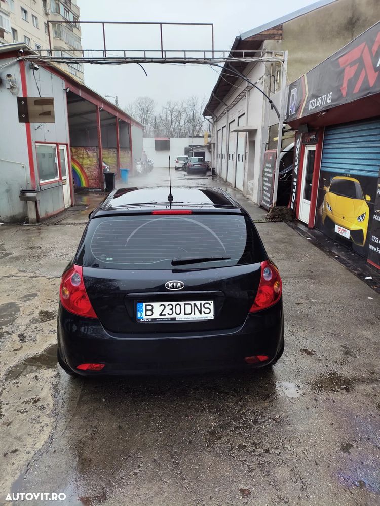 Kia Ceed Cee'd 1.4 GSL BEST - 4