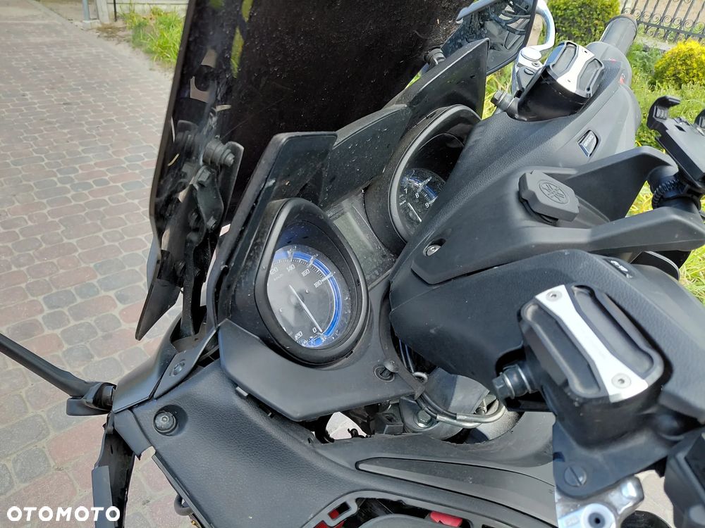 Yamaha Tmax - 20