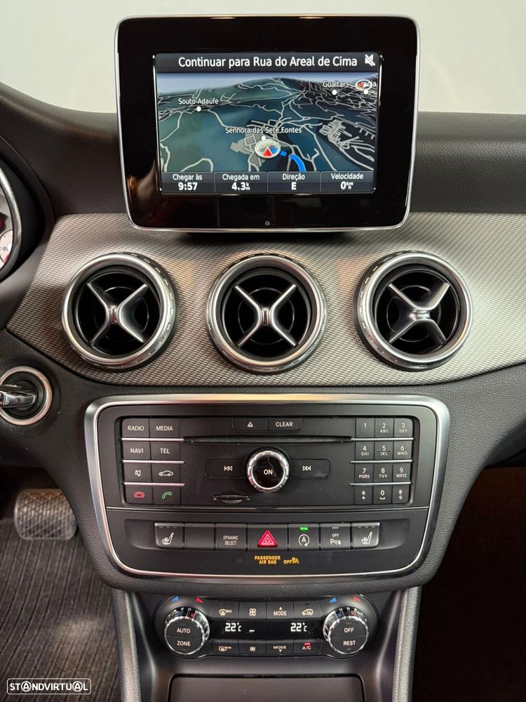 Mercedes-Benz GLA 180 - 10