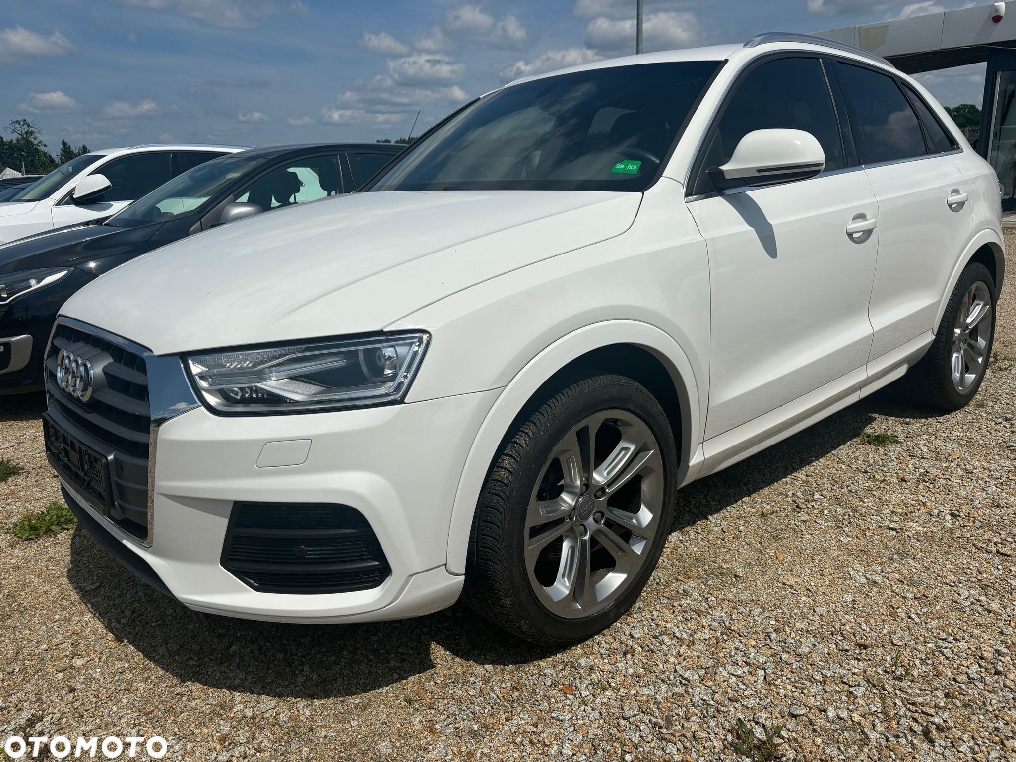Audi Q3 - 1