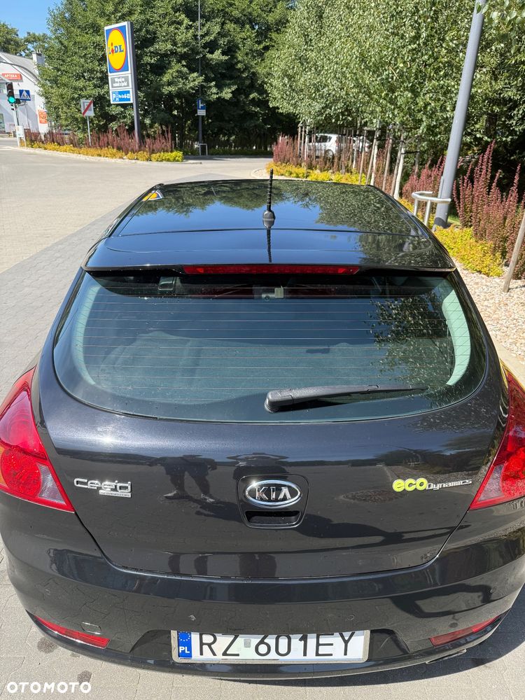 Kia ProCeed - 9