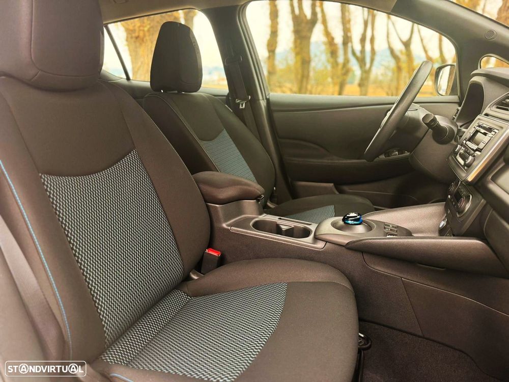 Nissan Leaf - 10