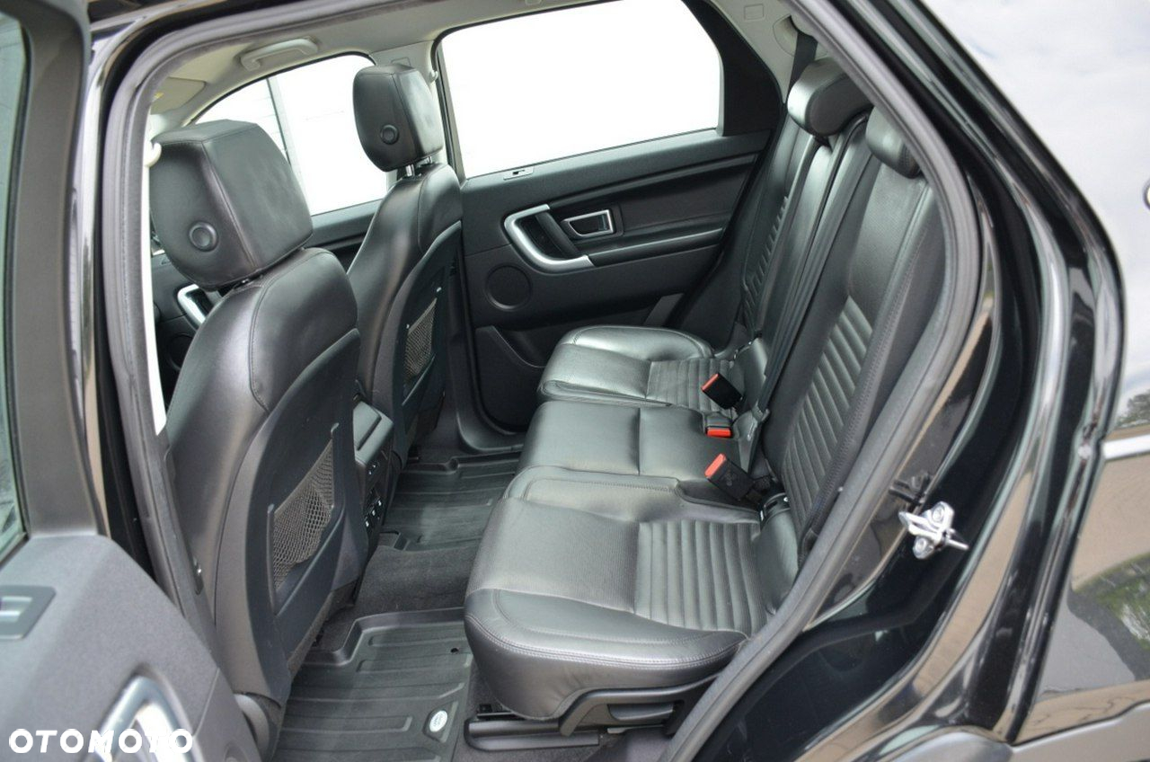 Land Rover Discovery Sport - 27