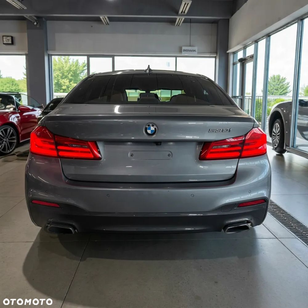 BMW Seria 5 530i M Sport sport - 5