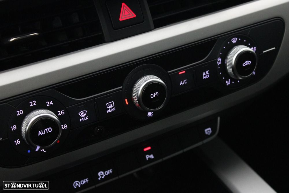 Audi A4 Avant 30 TDI S tronic — fotografia 20