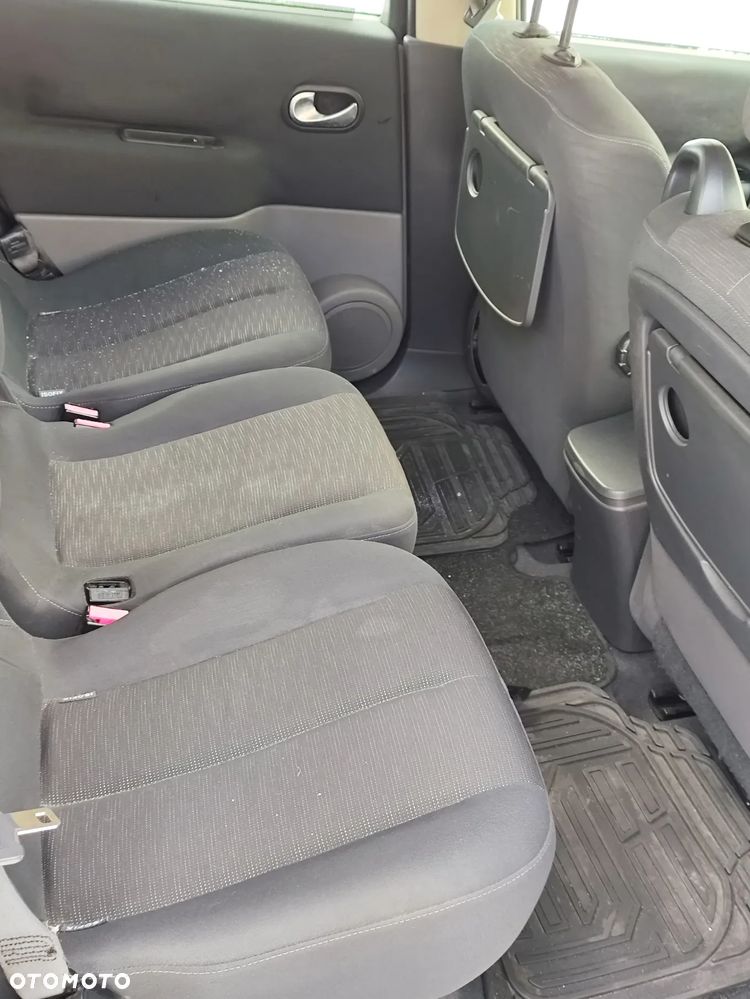 Renault Scenic 1.6 16V Expression - 8