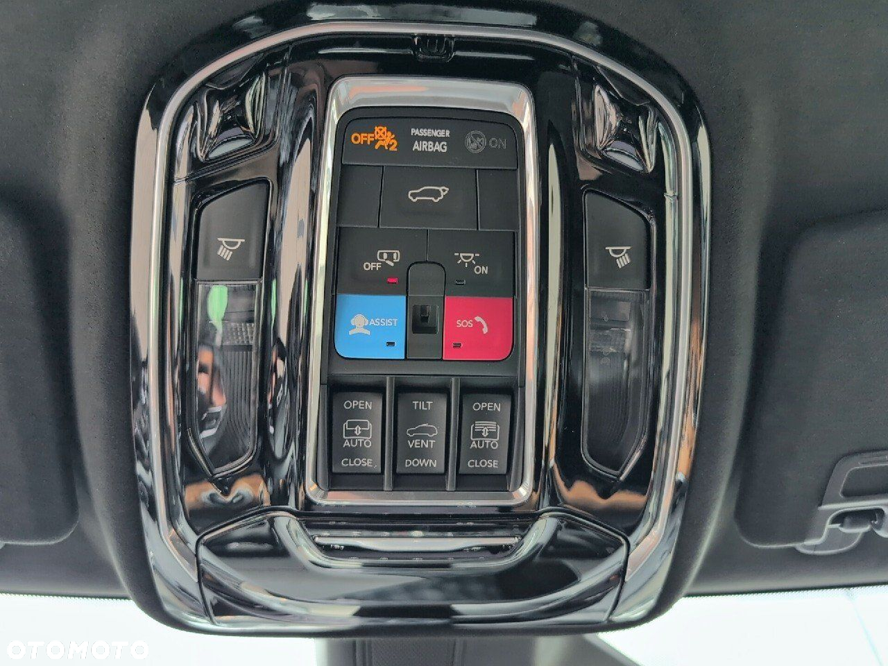 Jeep Grand Cherokee - 26